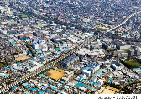 埼玉県戸田市美女木付近の外環道を空撮 埼玉県戸田市美女木付近の外環道を空撮 131871381