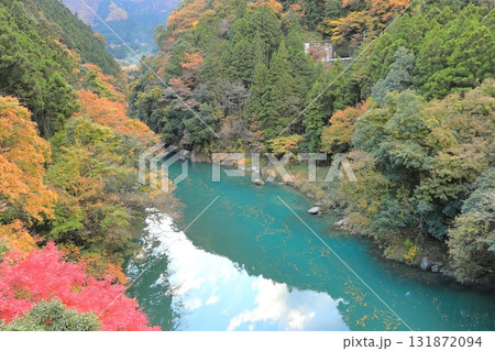 秋の奥多摩　白丸湖 131872094