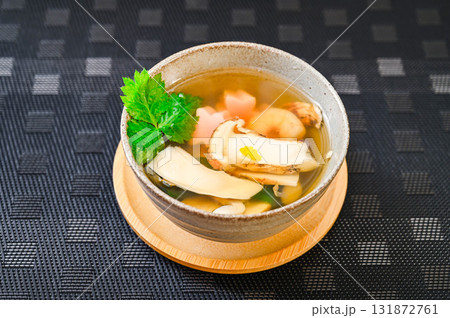 土瓶蒸し風お吸い物 131872761
