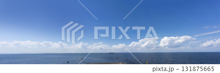 海ほたるパーキングエリアと東京湾 131875665