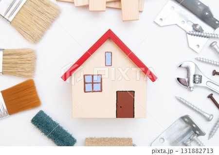 住宅と建築用工具、道具、資材 131882713