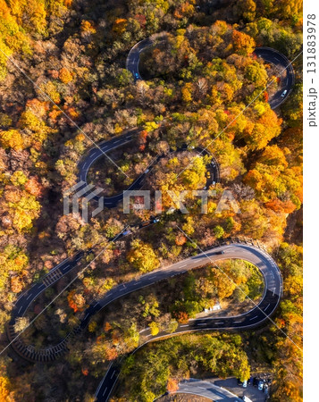 空撮「栃木県」紅葉で秋色に染まった日光のいろは坂 秋 空撮「栃木県」紅葉で秋色に染まった日光のいろは坂 秋 131883978