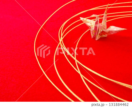 金に水引に折り鶴 金に水引に折り鶴 131884462