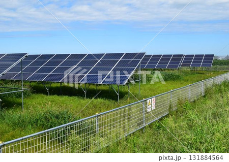ソーラーパネル 自然エネルギー 131884564