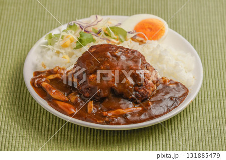 ハンバーグカレー ハンバーグカレー 131885479