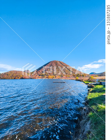 榛名山・榛名湖・榛名富士（秋） 131887285