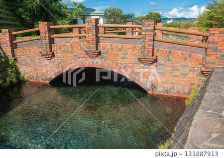 霧島山麓丸池湧水 131887913