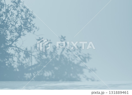 背景素材_木漏れ日_夜 131889461