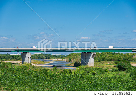 木津川風景　新名神高速道路　京都府京田辺市　城陽市 131889620