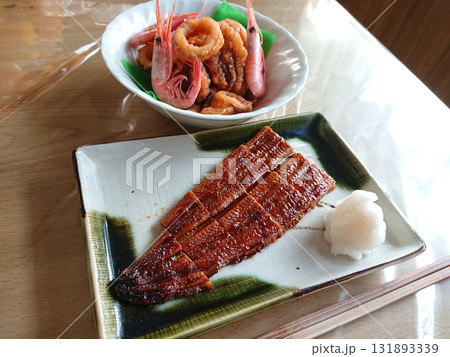 土用の丑の日,鰻の蒲焼きの一品料理~日本の居酒屋 ひとり飲みプラン,おひとり様セットメニュー 土用の丑の日,鰻の蒲焼きの一品料理~日本の居酒屋 ひとり飲みプラン,おひとり様セットメニュー 131893339