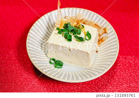 こだわりの木綿豆腐 こだわりの木綿豆腐 131893761