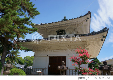建中寺　境内にある経蔵 131896028