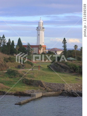 野島崎灯台（南房総市白浜・縦構図） 131898589
