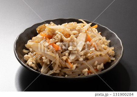 鶏ひき肉とごぼうの炒め煮 131900284