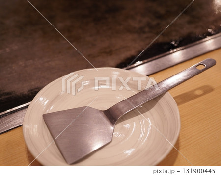 鉄板焼き 鉄板とコテ 鉄板焼き 鉄板とコテ 131900445