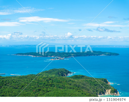 網地島（手前）と田代島（宮城県石巻市） 131904974