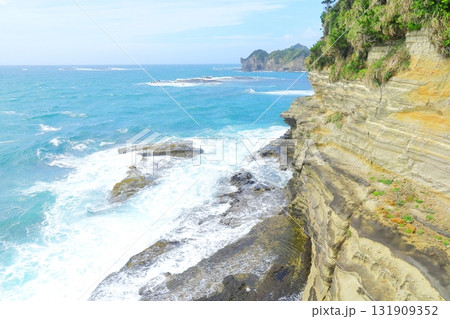 勝浦海中公園の海岸線 勝浦海中公園の海岸線 131909352