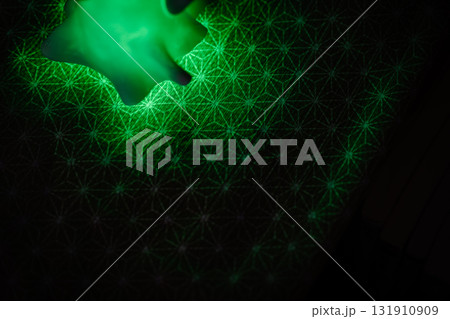 カラフル　ハロウィンおばけとかぼちゃ 131910909