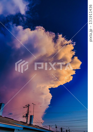 Towering Cumulonimbus in Twilight Sky Towering Cumulonimbus in Twilight Sky 131911436