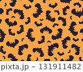 Seamless pattern with flying bats for Halloween decor. Black bat silhouettes on an orange background. Scary background with bats for printing on fabric and paper. Vector illustration 131911482