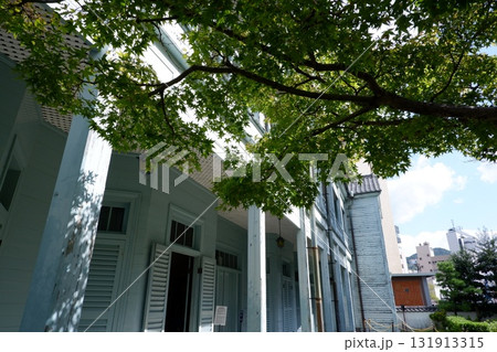 木漏れ日と出島の洋館　旧出島神学校 131913315