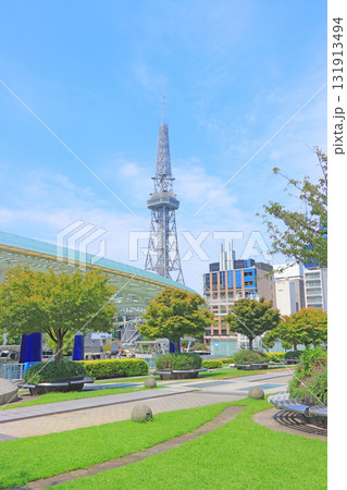 愛知県名古屋市、名古屋テレビ塔と水の宇宙船の風景 愛知県名古屋市、名古屋テレビ塔と水の宇宙船の風景 131913494