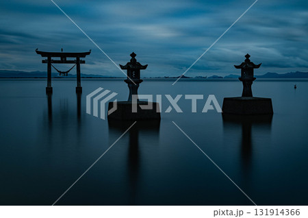 早朝の永尾剱神社 131914366