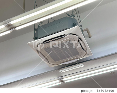 天井埋込カセット形エアコ 天井埋込カセット形エアコ 131918456