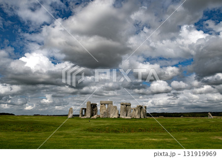 Mystic Stone Formation Of Stonehenge Near Salisbury In The United Kingdom Mystic Stone Formation Of Stonehenge Near Salisbury In The United Kingdom 131919969