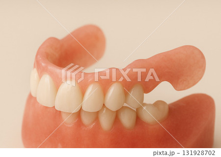 ノンクラスプデンチャー 入れ歯 義歯 131928702