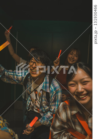 supporting my fave supporting my fave 131930466