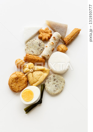 おでんの具　おでん種　白背景 131930777