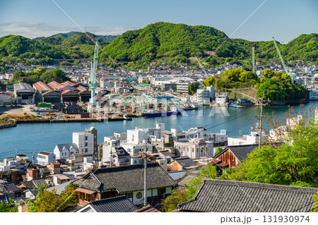 《広島県》尾道の街並み全景・丘の上の眺望 《広島県》尾道の街並み全景・丘の上の眺望 131930974