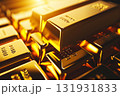 金の延べ棒が輝くゴールドの資産イメージ 131931833