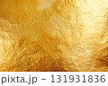 高級感あふれる金色の金箔素材 131931836