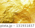 高級感あふれる金色の金箔素材 131931837