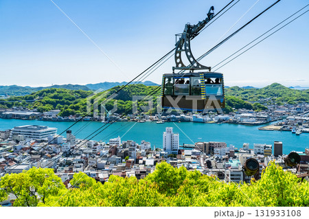 《広島県》尾道の街並み全景・丘の上の眺望 131933108