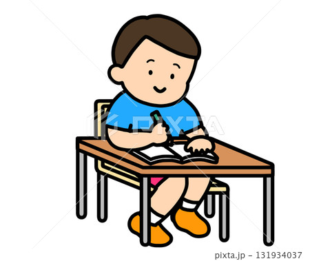 ノートに書くアジア人の男の子 131934037