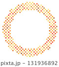 小さなドットをランダムに配色した秋イメージの円形フレーム素材 131936892