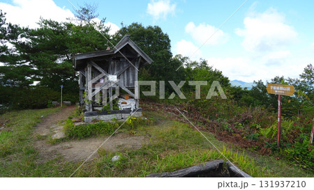 子檀嶺岳山頂 長野県青木村 子檀嶺岳山頂 長野県青木村 131937210