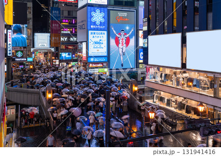 《大阪府》道頓堀・ミナミの繁華街 131941416