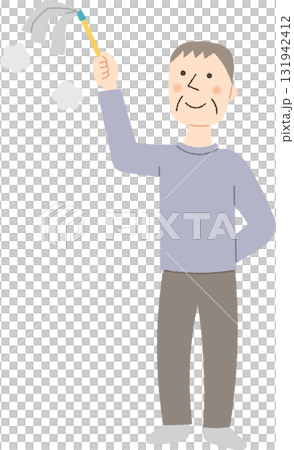 はたきで掃除をするシニア男性 131942412