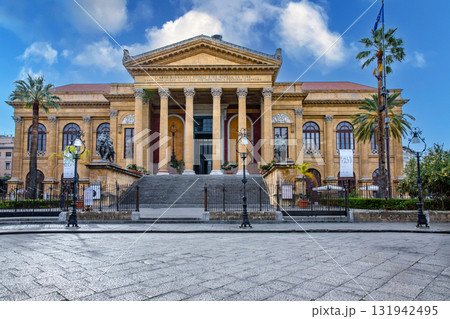 マッシモ劇場 131942495