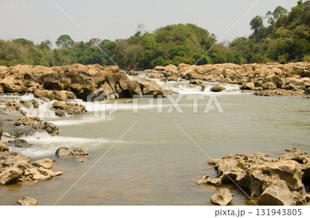 Ben Cu rapids. Ben Cu rapids. 131943805