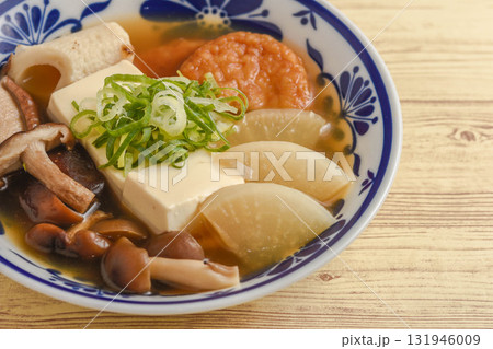豆腐と野菜と練り物の煮物 豆腐と野菜と練り物の煮物 131946009