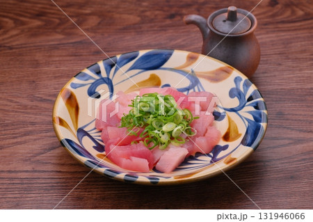 ビンチョウマグロ、ビンナガまぐろ、お刺身。 ビンチョウマグロ、ビンナガまぐろ、お刺身。 131946066