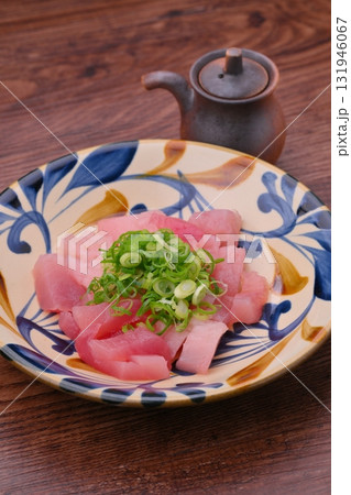 ビンチョウマグロ、ビンナガまぐろ、お刺身。 ビンチョウマグロ、ビンナガまぐろ、お刺身。 131946067