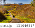 新潟県　苗場らの秋景色　 131946317