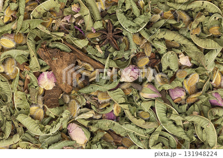 Top view dried leaves Top view dried leaves 131948224