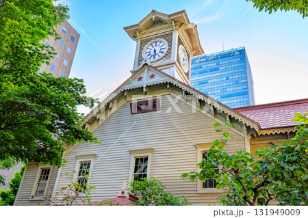 北海道 札幌市 早朝の札幌市時計台 北海道 札幌市 早朝の札幌市時計台 131949009